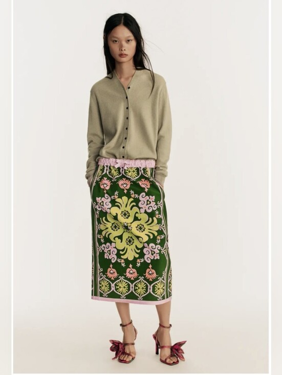 Zara Dresses & Skirts - Zara VIRAL SOLD OUT Green Floral Medallion Midi Skirt with Pink Trim